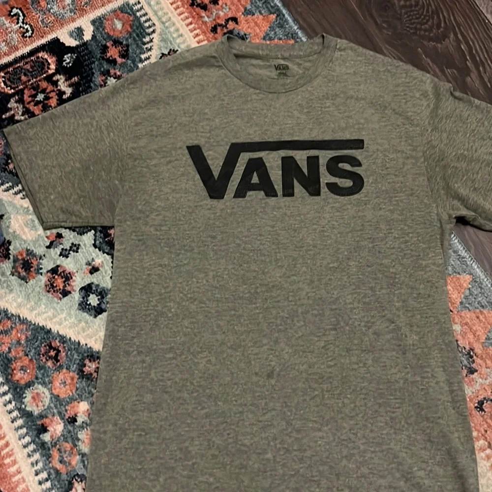 Vans tshirt - Picture 1 of 3